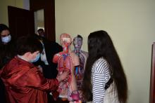 საჯარო სკოლის მოსწავლეების ვიზიტი შოთა მესხიას ზუგდიდის სახელმწიფო სასწავლო უნივერსიტეტში